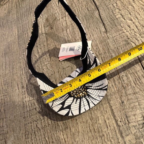 Maaji Visor.